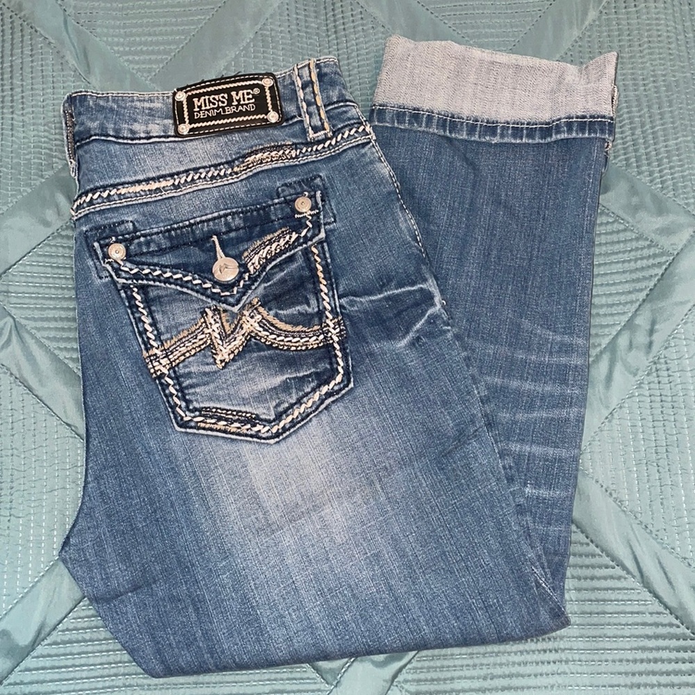 Miss Me denim brand boyfriend capris